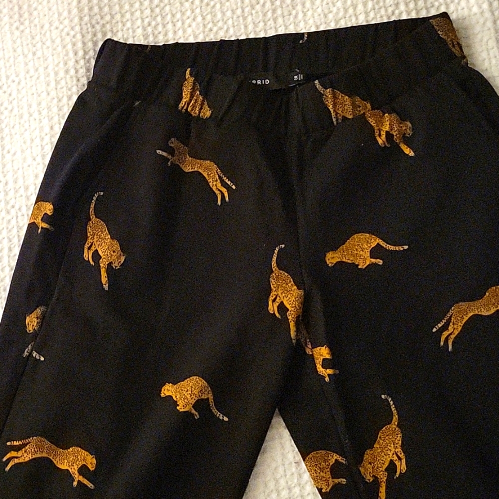 Jaguar sweatpants by Torrid